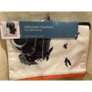 New AT HOME Halloween 72 x 13 skeleton bats Halloween Hoedown Table Runner